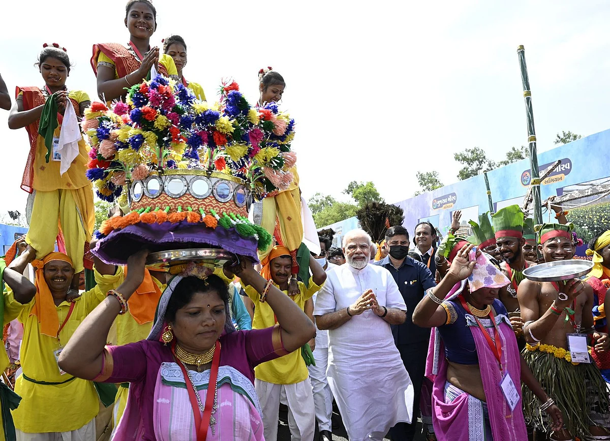 Gujarat Election 2022: गुजरात में बीजेपी की हालत बेहद खराब! पीएम मोदी तक को जाना पड़ रहा है घर-घर