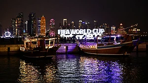 कतर 2022: फुटबॉल, फीफा और विवाद