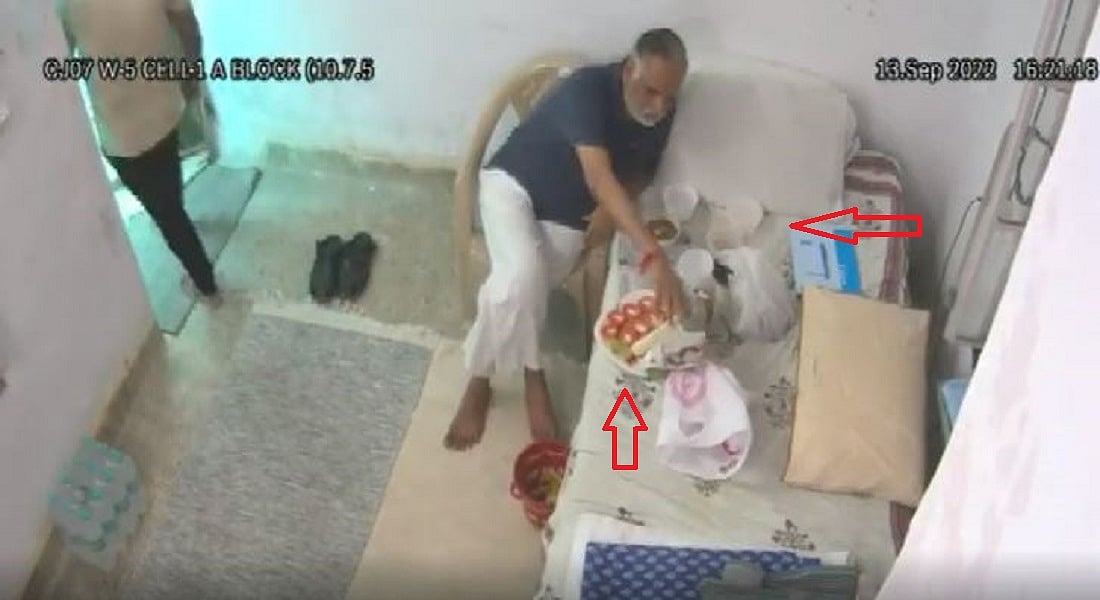 दिल्ली की तिहाड़ जेल, उसमें केजरीवाल के मंत्री सत्येंद्र जैन और उनके सामने '56 भोग'! नया वीडियो वायरल