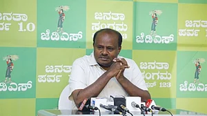 JDS कल 'पंचरत्न रथ यात्रा' से कर्नाटक चुनाव का फूंकेगी बिगुल, कुमारस्वामी करेंगे नेतृत्व, किंगमेकर बनने का सपना