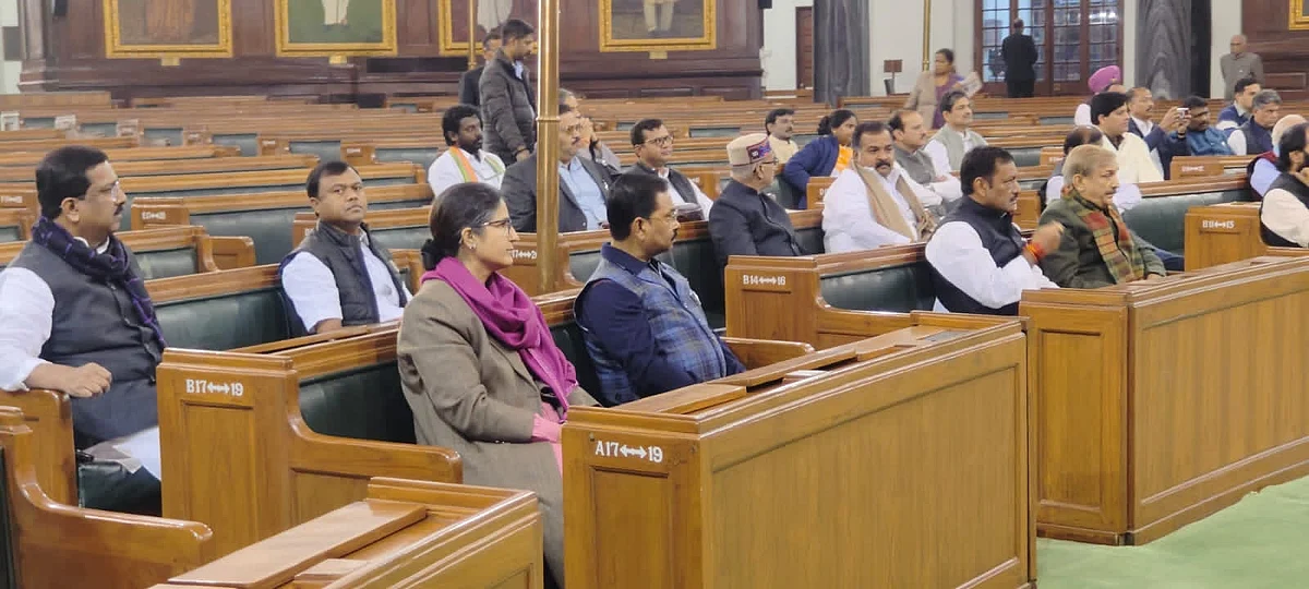 सोनिया गांधी ने चीन से टकराव पर जताई चिंता, संसद में की चर्चा की मांग, बोलीं- हर मोर्चे पर बुरी तरह फेल हुई सरकार