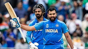 आलोचना बर्दाश्त ना करें रोहित शर्मा, रिटायर होने का कोई तुक नहीं, सर्वश्रेष्ठ वनडे कप्तानों में से होगा: एबी डिविलियर्स