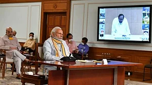 कोरोना के नए वैरिएंट के खतरे के बीच PM मोदी ने बुलाई हाई लेवल मीटिंग, देशभर में अलर्ट पर सरकारें, बैठकों का दौर शुरू