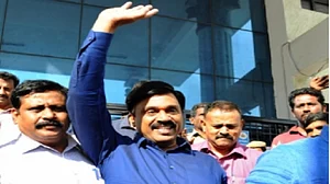 कर्नाटकः खनन कारोबारी जनार्दन रेड्डी करेंगे नई पार्टी का ऐलान, BJP के लिए चुनाव से पहले बड़ा झटका