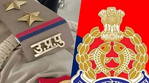यूपी: हिरासत में मौत मामले में बैकफुट पर योगी सरकार! 11 पुलिस कर्मियों को किया सस्पेंड, फरार पुलिसवालों की तलाश जारी