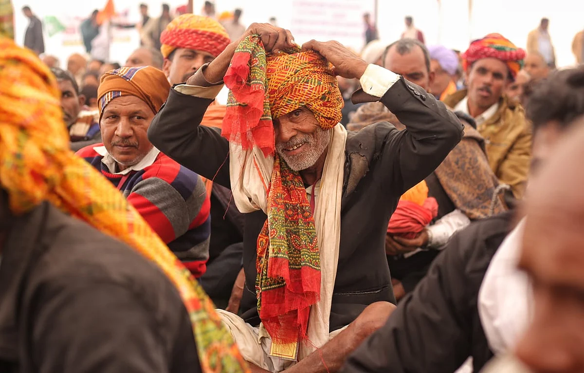 दिल्ली: रामलीला मैदान में 'किसानों की गर्जना रैली', बड़ी संख्या में शामिल हुए अन्नदाता, देखें तस्वीरें