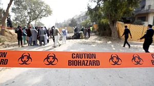 पाकिस्तान में घटने वाली है बड़ी घटना? अमेरिका, ऑस्ट्रेलिया के बाद अब सऊदी अरब ने भी अपने नागरिकों को दी चेतावनी