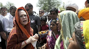 सोनिया गांधी: भारतीयता को आत्मसात कर सार्वजनिक जीवन को परिभाषित करती शख्सियत