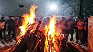 कंझावाला केसः भारी सुरक्षा के बीच अंजलि का अंतिम संस्कार, पुलिस ने परिवार के अलावा किसी को भाग नहीं लेने दिया