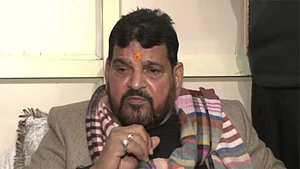 WFI के अध्यक्ष बृजभूषण सिंह ने यौन उत्पीड़न के आरोपों पर दी सफाई, जानें क्या कहा?