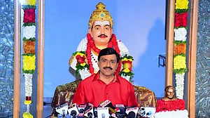 कर्नाटक में रेड्डी बंधु ने बिगाड़ा बीजेपी का हिसाब-किताब, संभावित नुकसान से बेंगलुरु से दिल्ली तक छटपटाहट