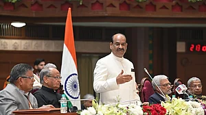 विपक्ष की आवाज दबाने की नई कोशिश! सदन में हंगामा करने वाले माननीयों के लिए बनेगा कोड ऑफ कंडक्ट