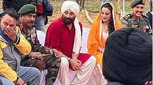 सिनेजीवन: सनी देओल स्टारर 'गदर 2' की रिलीज डेट आउट! और एसएस राजामौली ने जीता बेस्ट डायरेक्टर का अवॉर्ड