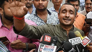 उन्नाव रेप कांड: जेल से बाहर आएंगे दोषी BJP के पूर्व MLA कुलदीप सिंह सेंगर, दिल्ली HC ने दी अंतरिम जमानत