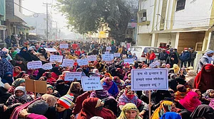 उत्तराखंडः हल्द्वानी में बेघर होने की आशंका में 50 हजार लोग सड़कों पर, सुप्रीम कोर्ट में 5 जनवरी को सुनवाई