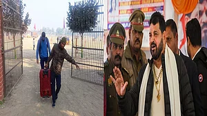 कुश्ती संघ में 'दंगल' के बीच गोंडा में रैंकिंग टूर्नामेंट भी टला, निराश होकर लौटे खिलाड़ियों ने जताई नाराजगी