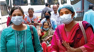 चीन कोरोना के कहर से हलकान, लेकिन भारत में घबराने की जरूरत नहीं, बस सावधानी जरूरी