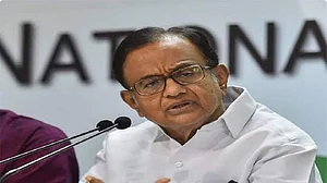 मौलाना आजाद नेशनल फेलोशिप बंद करने पर भड़के चिदंबरम, कहा- अल्पसंख्यक विरोधी नीति का खुलेआम प्रदर्शन कर रही सरकार