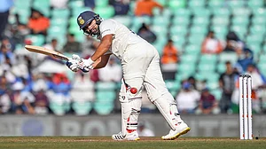 India vs Australia : टीम इंडिया की सधी शुरुआत, दूसरे दिन स्टंप्स तक बनाए 36 रन, मेहमानों से 444 रन पीछे