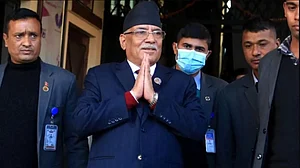 नेपाल में फिर राजनीतिक संकट के आसार, RSP ने पीएम प्रचंड की सरकार छोड़ने का किया ऐलान