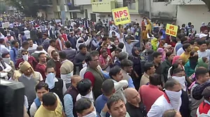 हरियाणा: कांग्रेस ने खट्टर सरकार पर साधा निशाना, कर्मचारी बोले- पुरानी पेंशन स्कीम बहाल नहीं की तो बदल देंगे सरकार