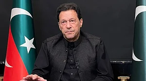 दुनिया: इमरान खान होंगे गिरफ्तार? गैर जमानती वारंट जारी और काबुल में आईएसकेपी के सैन्य प्रमुख की हत्या