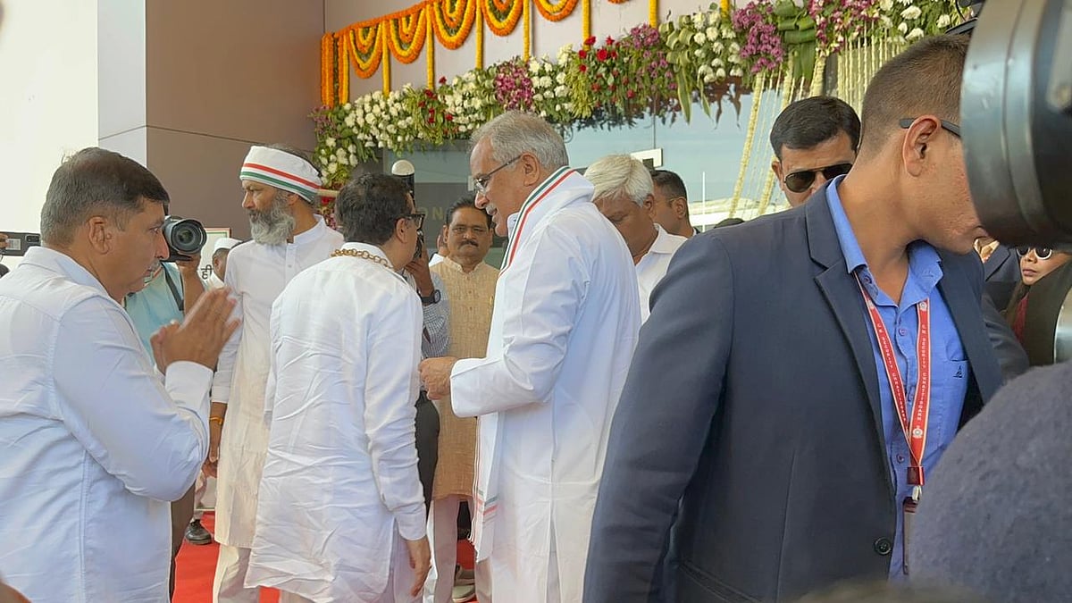 कांग्रेस महाधिवेशन: छत्तीसगढ़ के सीएम भूपेश बघेल ने कांग्रेस नेताओं का किया स्वागत, देखें तस्वीरें