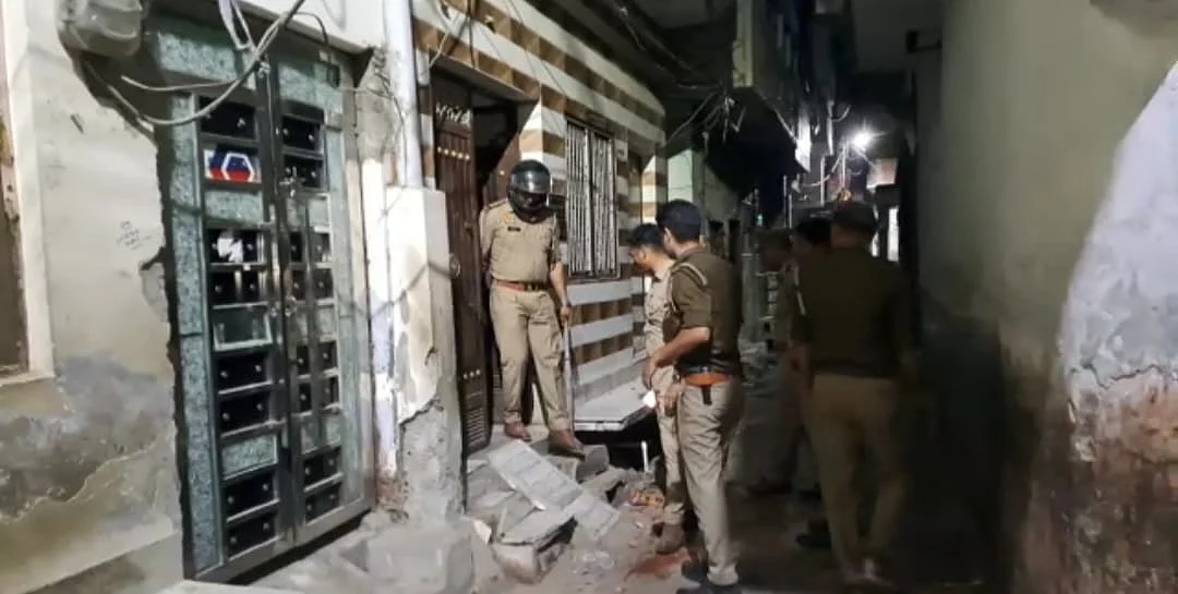 मेरठ में होली का चंदा मांगने पर दो समुदायों के बीच बवाल, छावनी में तब्दील हुआ इलाका, सहारनपुर में भी खूनी संघर्ष  