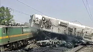 मध्य प्रदेश के शहडोल में भीषण रेल हादसा, सिंहपुर रेलवे स्टेशन पर दो माल गाड़ी के बीच टक्कर, लोको पायलट की मौत