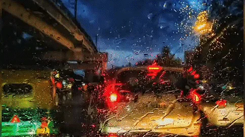 सोशल मीडिया पर एक ट्विटर यूजर द्वारा शेयर की गई तस्वीरें