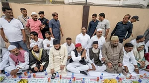 उत्तर प्रदेश के राजनीतिक हलकों में इफ्तार का कल्चर पूरी तरह खत्म, सांप्रदायिक राजनीति का खौफ या कुछ और...