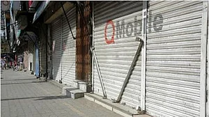 पाकिस्तान में नया संकट, सभी फोन असेंबली यूनिट बंद, हजारों कर्मचारियों की नौकरी खतरे में