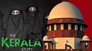 'द केरल स्टोरी' की सुनवाई से सुप्रीम कोर्ट का इनकार, HC जाने को कहा, जानें आखिर क्यों हो रहा है फिल्म पर विवाद