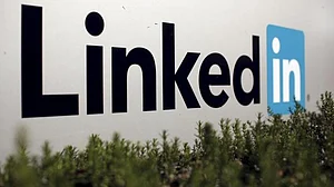 LinkedIn ने चीन में बंद किया अपना ऐप, इतने कर्मचारियों को दिखाया बाहर का रास्ता