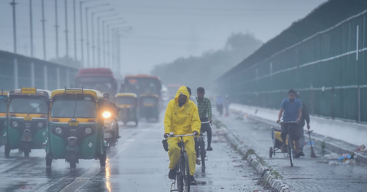 बड़ी खबर LIVE: दिल्ली-NCR में चढ़ता पारा, IMD ने इस दिन जताई बारिश की संभावना