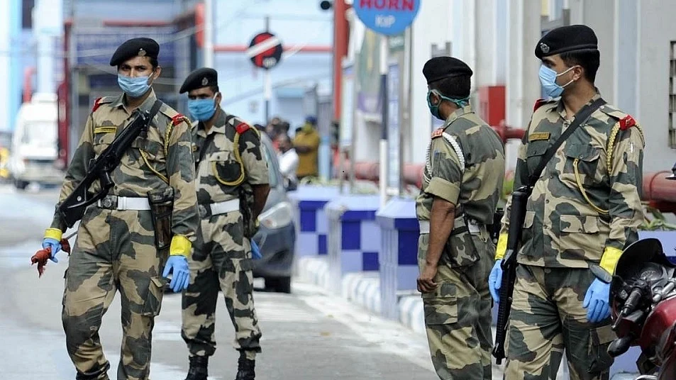 अंतरराष्ट्रीय सीमा पर BSF ने दो पाक घुसपैठियों को किया ढेर