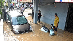 असम में बाढ़ से हाहाकार, चारों ओर पानी ही पानी, 1.20 लाख लोग प्रभावित, 'ऑरेंज अलर्ट' भी जारी