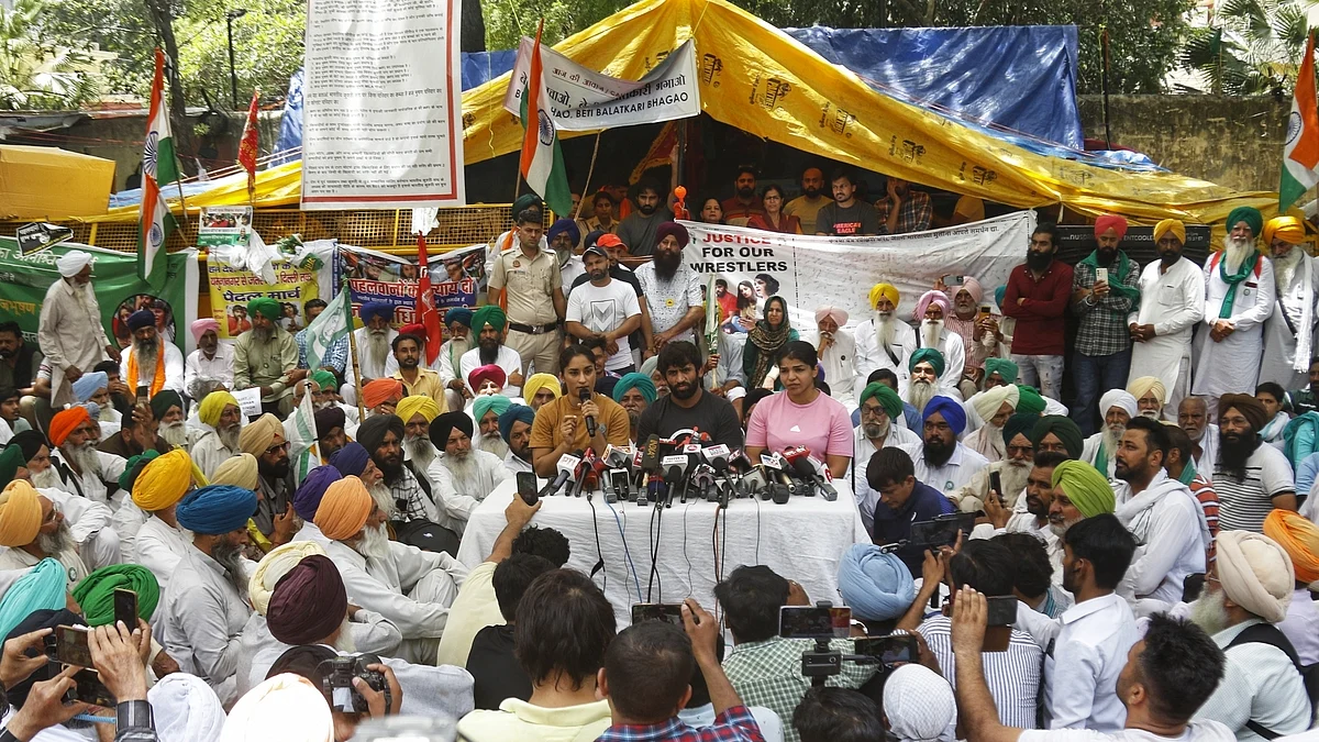 करीब 54 फीसदी एनडीए समर्थक मानते हैं कि पहलवानों के प्रदर्शन से बीजेपी को चुनावी नुकसान होगा।