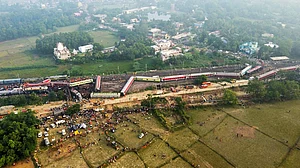 ओडिशा ट्रेन दुर्घटना की क्या थी वजह...? रेलवे को सिस्टम में छेड़छाड़ का संदेह, CBI ने शुरू की जांच