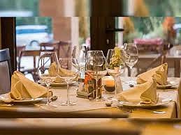 दिल्ली के फाइव स्टार होटल में बिना पैसे दिए करीब 2 साल तक रहा शख्स, की मौज मस्ती, जब 50 लाख का बिल आया तो...