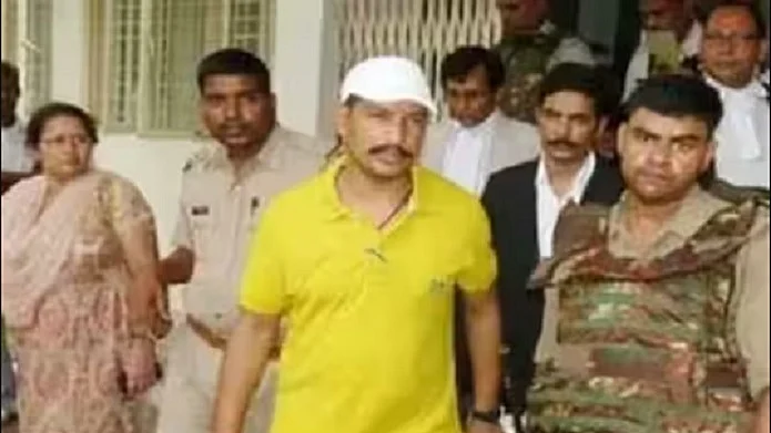 मुख्तार के करीबी गैगस्टर की कोर्ट परिसर में हत्या