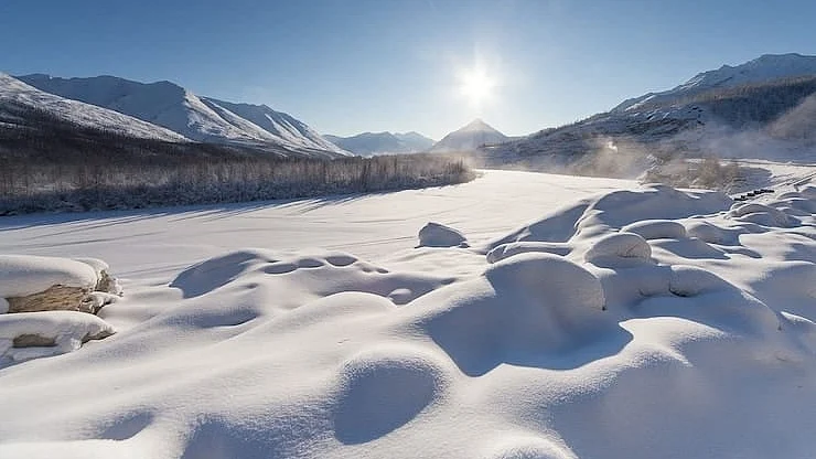 3 जून को इतिहास में सबसे गर्म दिन साइबेरिया के जाल्टुरोवोस्क में रिकॉर्ड किया गया।
