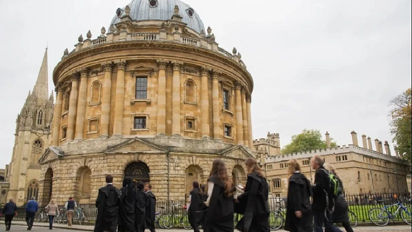 भारत आ सकती हैं ऑक्सफोर्ड और सेंट पीटर्सबर्ग जैसी नामी यूनिवर्सिटी