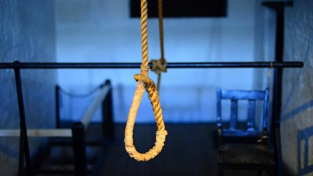 मध्य प्रदेश के रायसेन के पूर्व विधायक की संदिग्ध मौत के बाद अब उनके ड्राइवर का शव पेड़ से लटका मिला