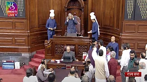 मणिपुर मुद्दे पर मोदी से सदन में जवाब की मांग पर अड़ा विपक्ष, संजय सिंह पूरे मॉनसून सत्र के लिए सस्पेंड