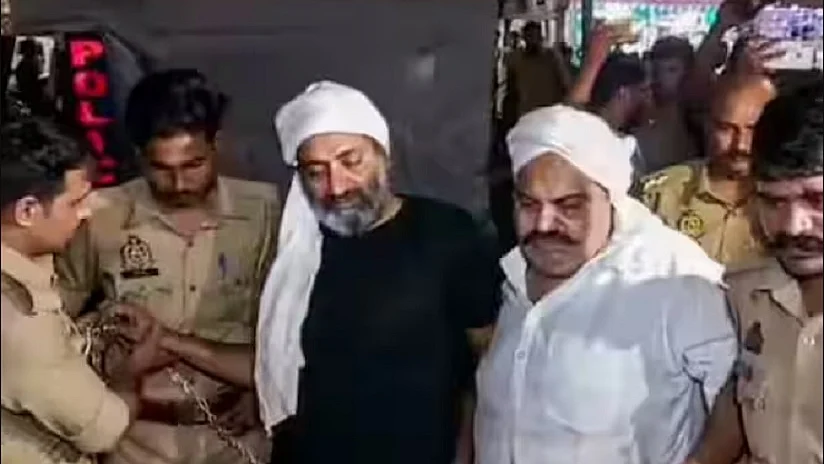 अतीक-अशरफ हत्याकांड में चार्जशीट फाइल, कोर्ट ने तीनों आरोपियों को कल तलब किया