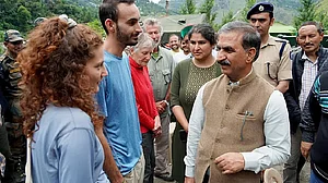 हिमाचल: बाढ़ में फंसे पर्यटकों को निकालने का अभियान पूरा, 70,000 सैलानी को किया रेस्क्यू, CM सुक्खू ने दी जानकारी