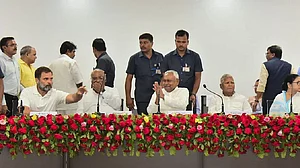 बेंगलुरु में विपक्षी दलों की दूसरी बैठक, इन मुद्दों पर होगी चर्चा, जानें कौन-कौन सी पार्टी होगी शामिल?