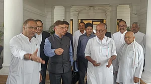 मध्य प्रदेशः पोषण आहार में 500 करोड़ का घोटाला! शिवराज के करीबी अधिकारी पर दाग, कांग्रेस पहुंची लोकायुक्त के पास