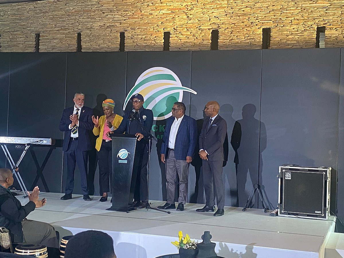 खेल: द.अफ्रीका क्रिकेट बोर्ड का बड़ा फैसला, महिला क्रिकेटरों के लिए उठाया बड़ा कदम और और गिल ने की रोहित की तारीफ 